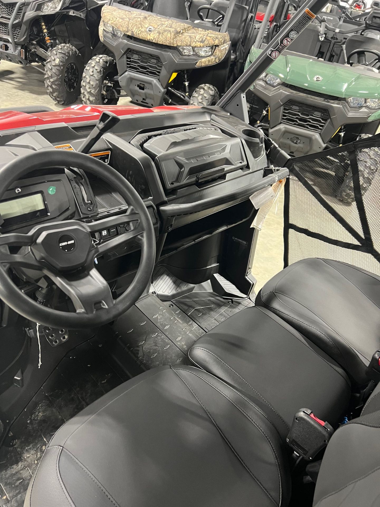 2024 Can-Am Defender MAX XT HD10 in Waukon, Iowa - Photo 8