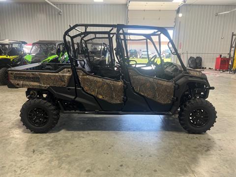 2023 Honda Pioneer 1000-6 Deluxe Crew in Waukon, Iowa - Photo 4