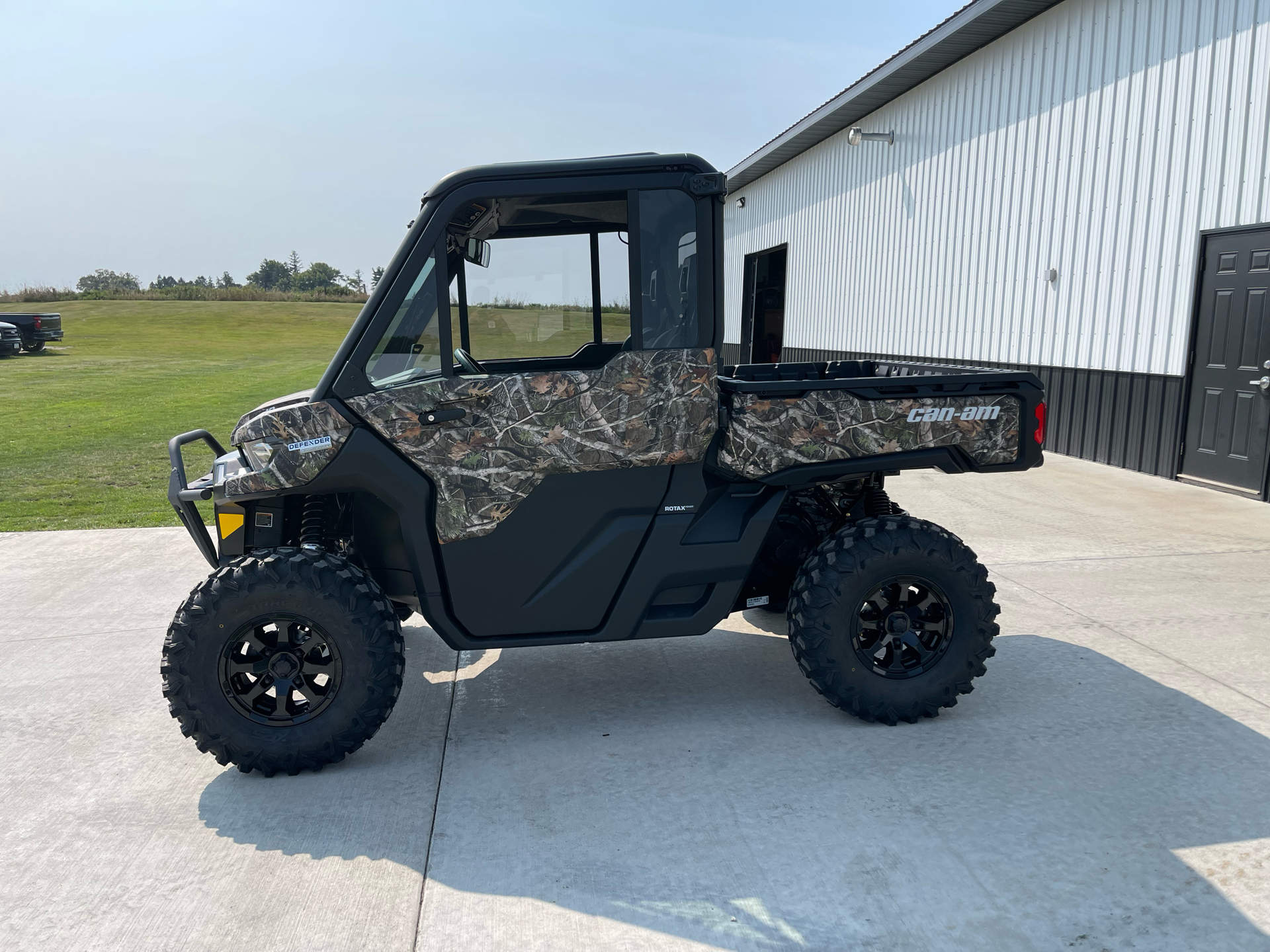 2025 Can-Am Defender Limited in Waukon, Iowa - Photo 1