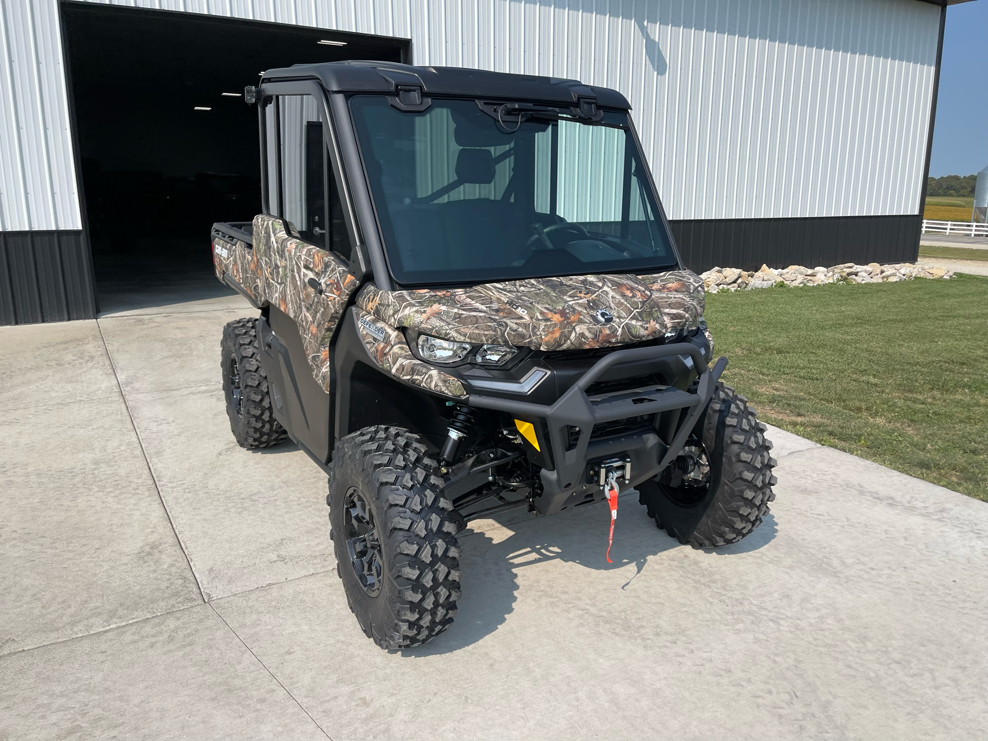 2025 Can-Am Defender Limited in Waukon, Iowa - Photo 4