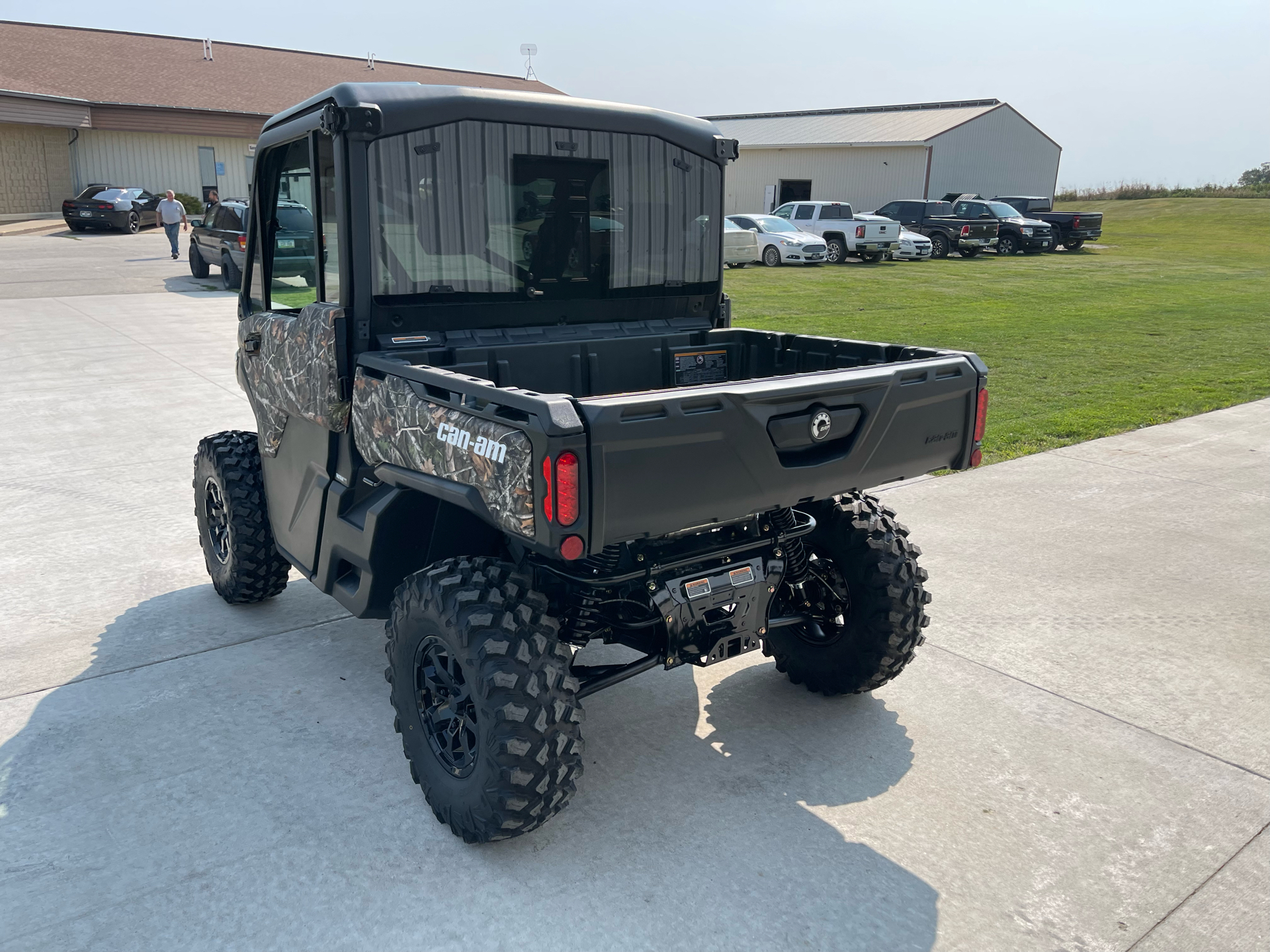 2025 Can-Am Defender Limited in Waukon, Iowa - Photo 8