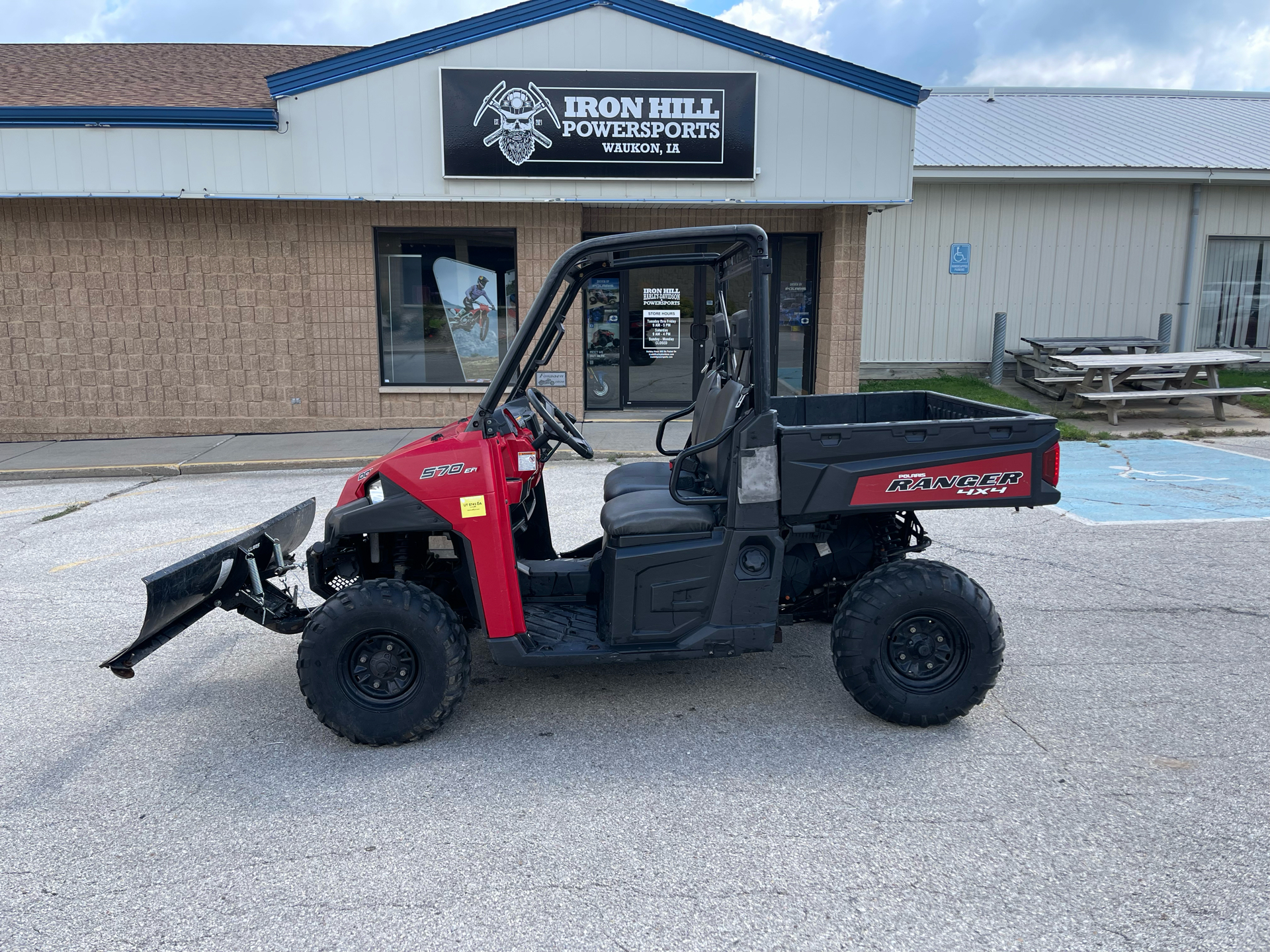 2015 Polaris Ranger®570 Full Size in Waukon, Iowa - Photo 1