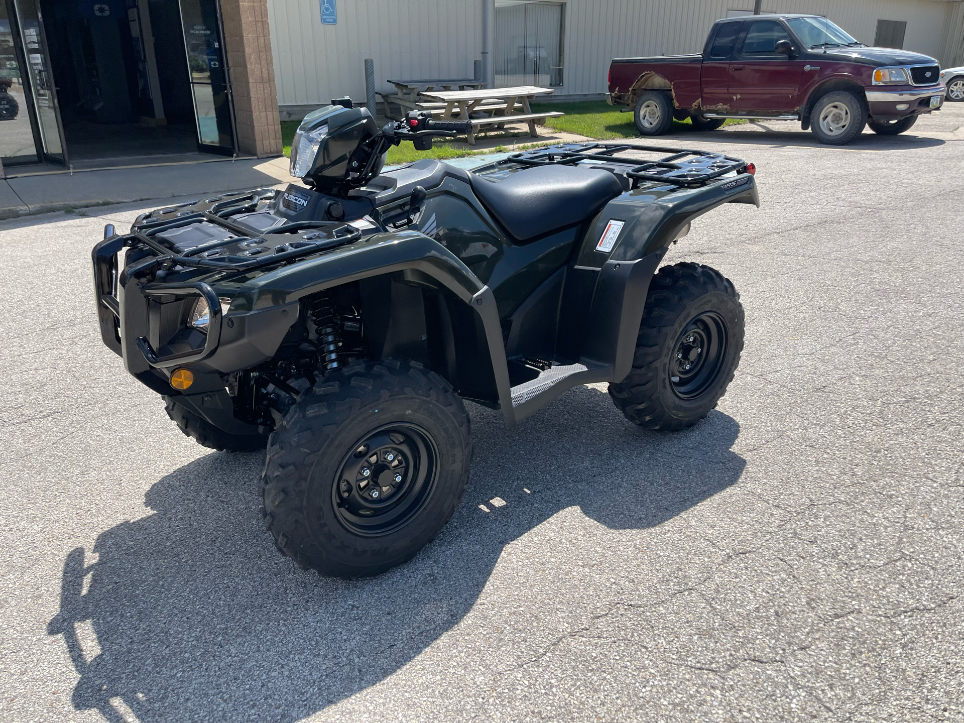 2024 Honda FourTrax Foreman Rubicon 4x4 Automatic DCT EPS Deluxe in Waukon, Iowa - Photo 2