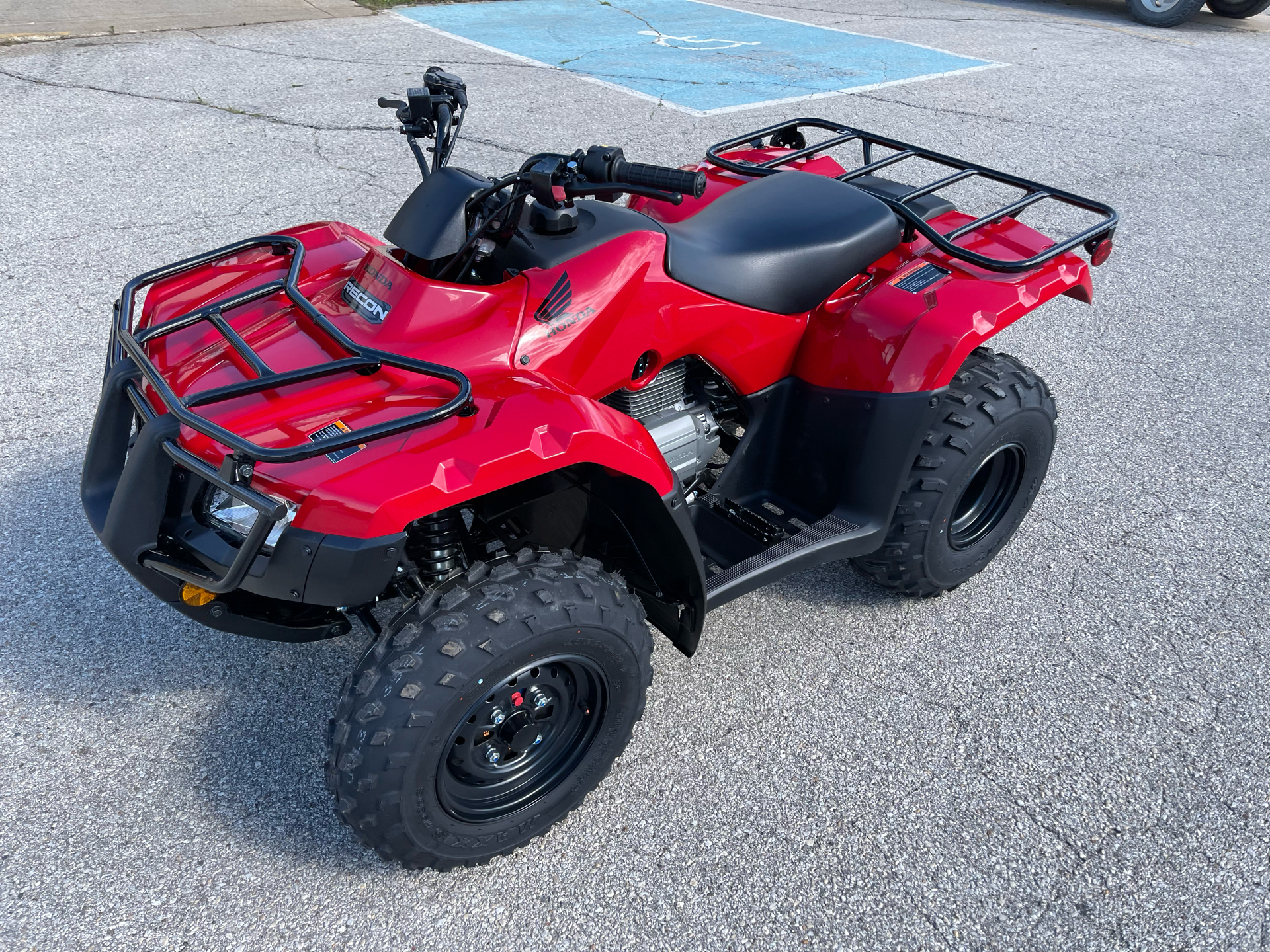 2024 Honda FourTrax Recon in Waukon, Iowa - Photo 2