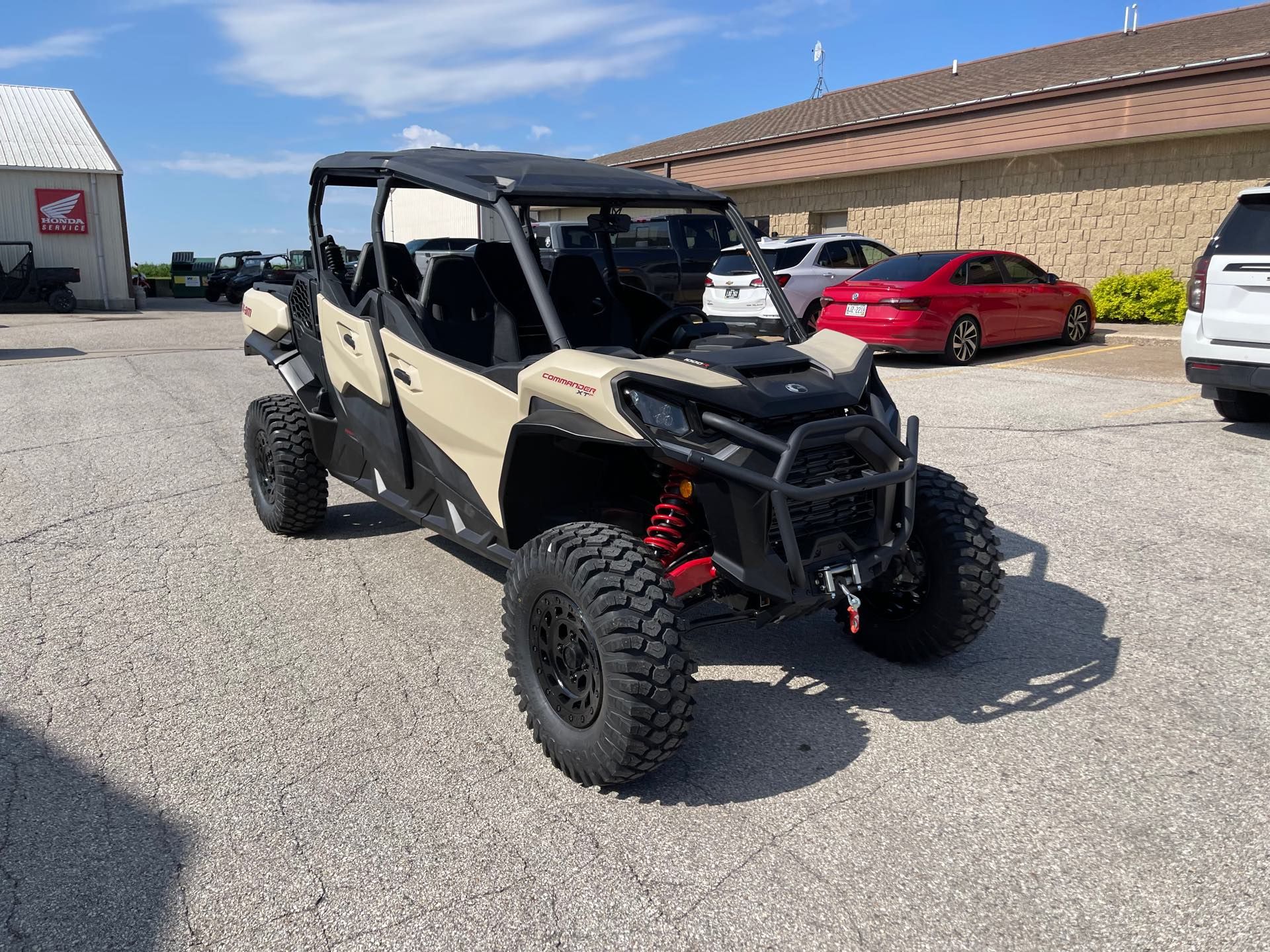 2024 Can-Am Commander MAX XT-P in Waukon, Iowa - Photo 2