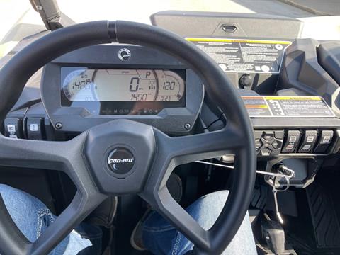 2024 Can-Am Commander MAX XT-P in Waukon, Iowa - Photo 7