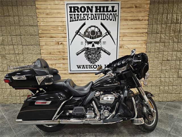 2017 Harley-Davidson Ultra Limited in Waukon, Iowa - Photo 1