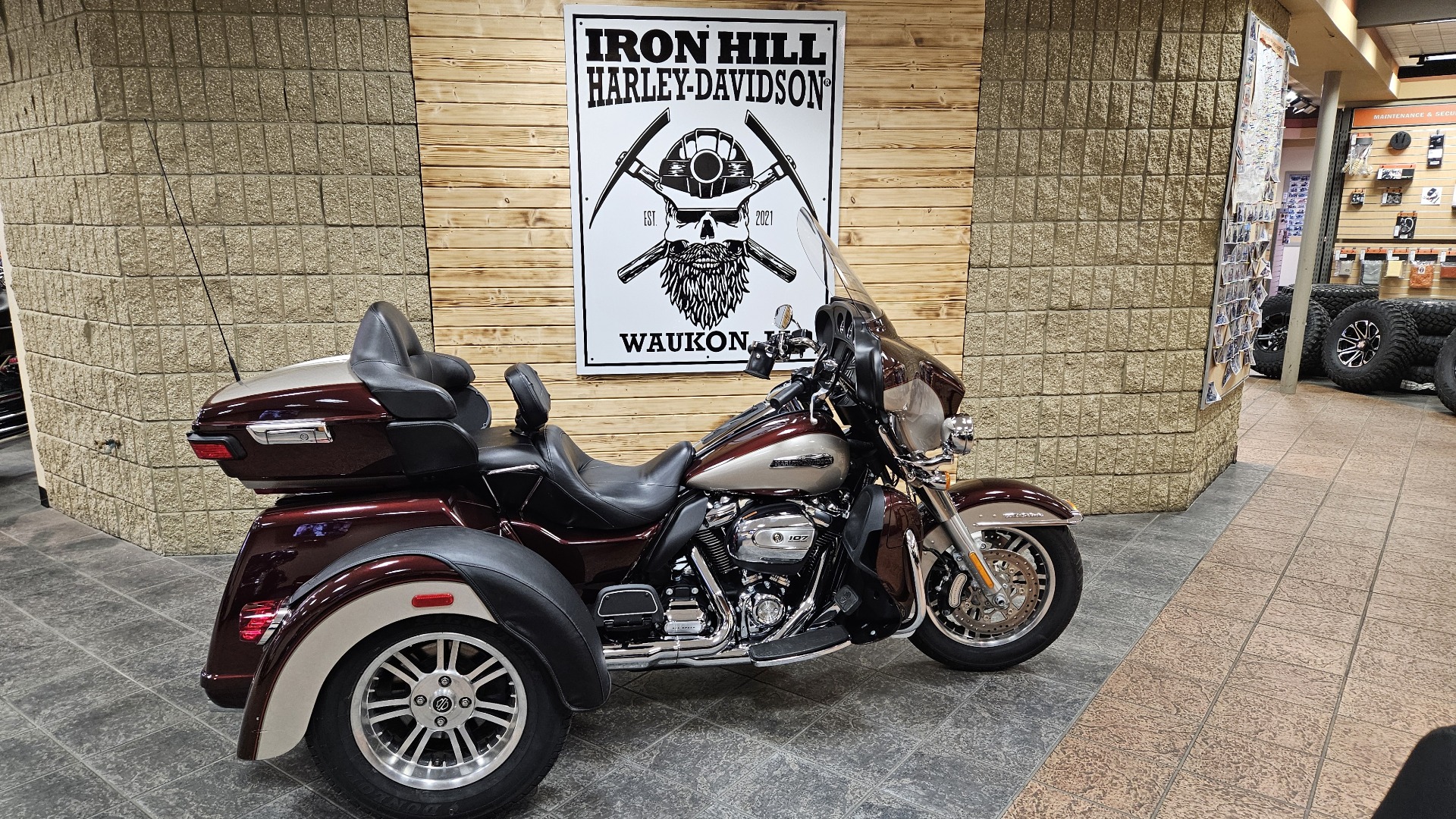 2018 Harley-Davidson Tri Glide® Ultra in Waukon, Iowa - Photo 1