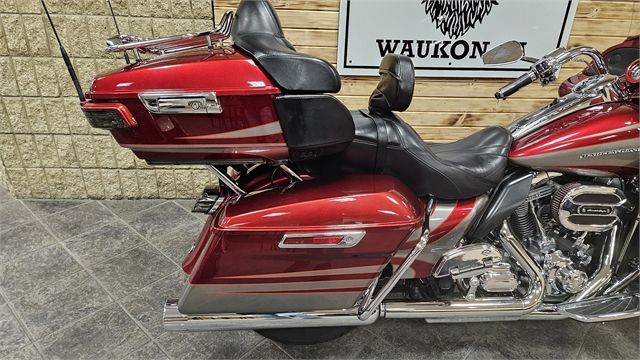 2016 Harley-Davidson CVO™ Road Glide™ Ultra in Waukon, Iowa - Photo 9