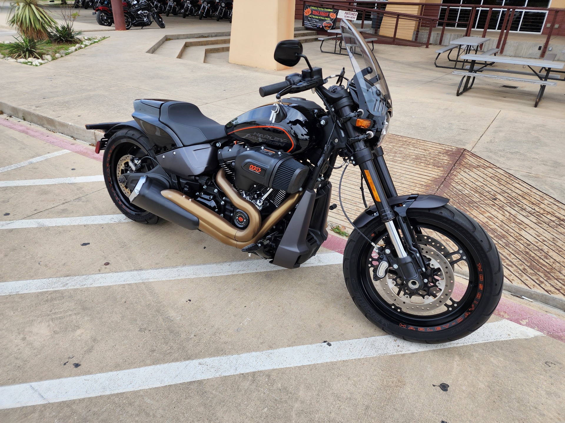 2019 Harley-Davidson FXDR™ 114 in San Antonio, Texas - Photo 2