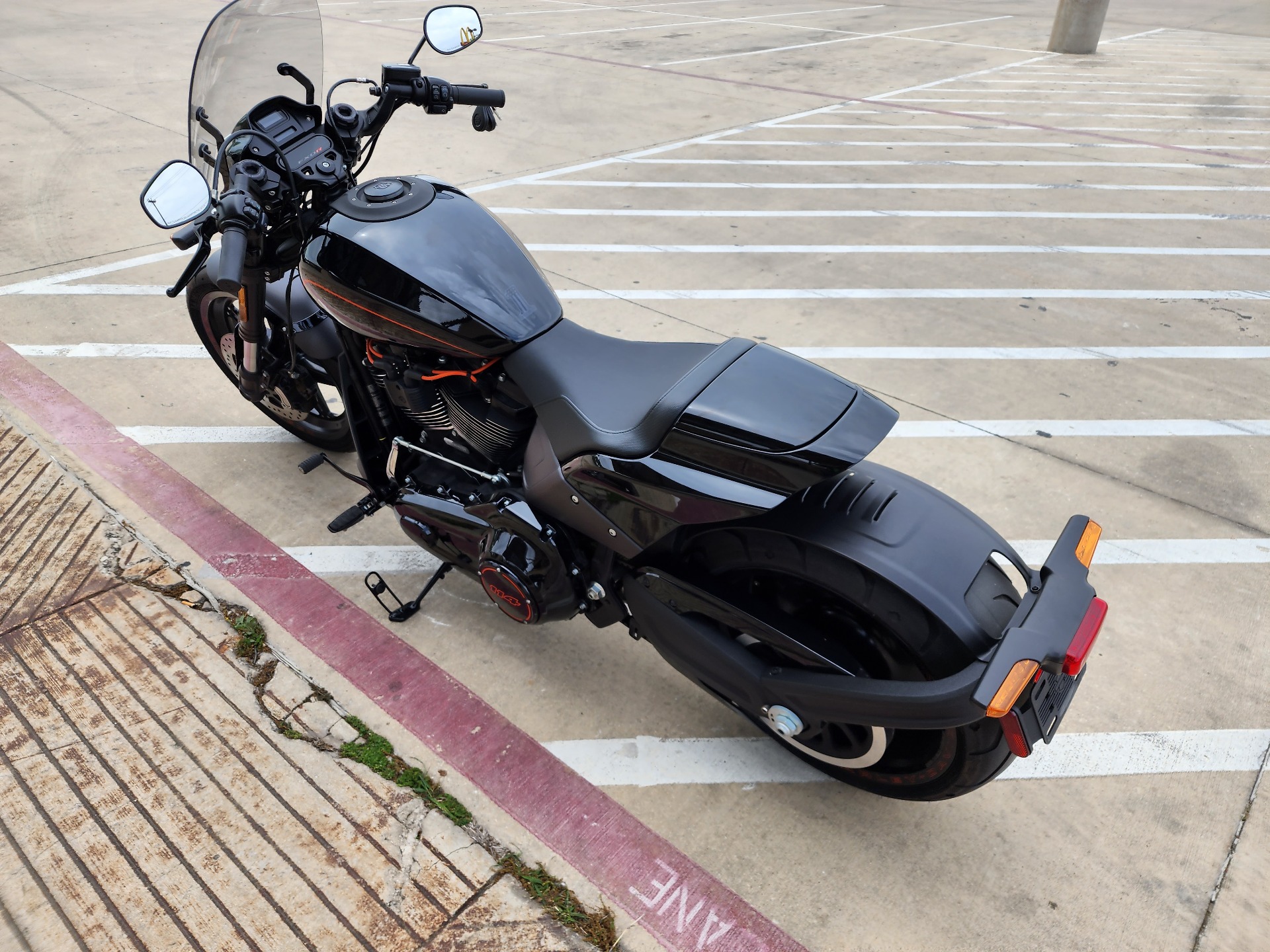 2019 Harley-Davidson FXDR™ 114 in San Antonio, Texas - Photo 6