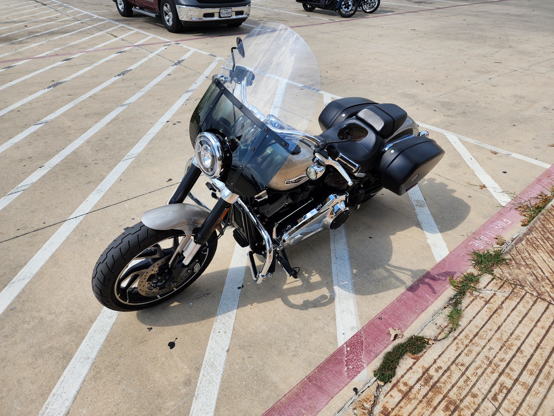 2018 Harley-Davidson Sport Glide® in San Antonio, Texas - Photo 4