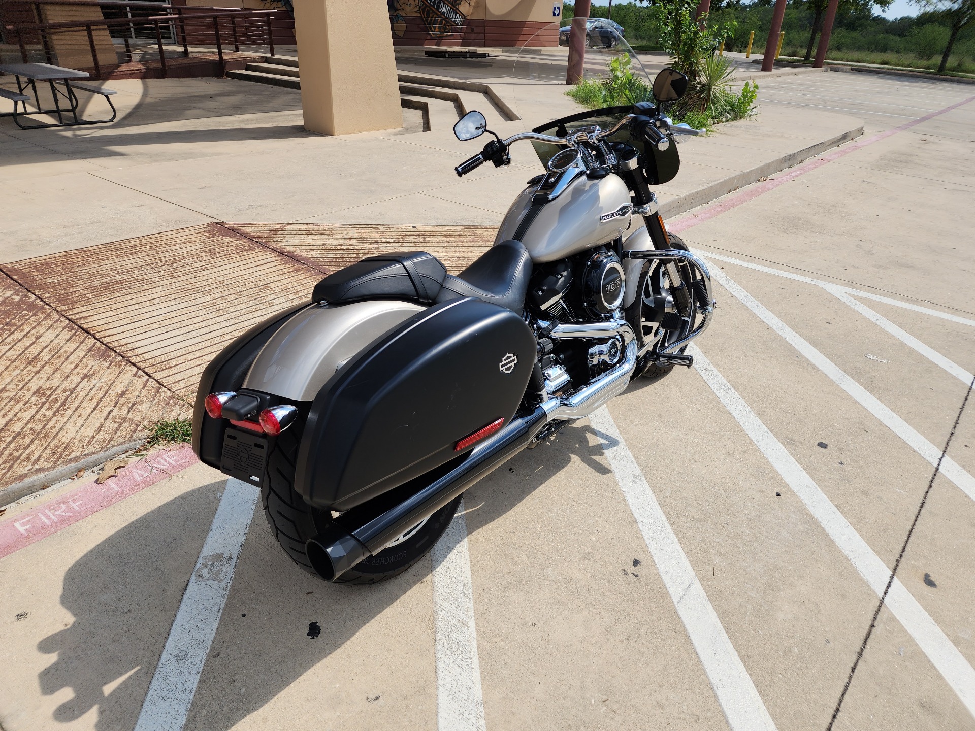 2018 Harley-Davidson Sport Glide® in San Antonio, Texas - Photo 8