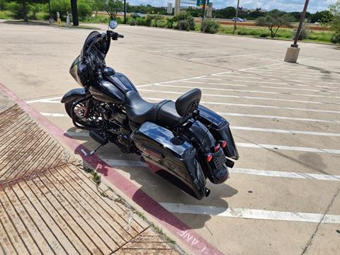2018 Harley-Davidson Street Glide® Special in San Antonio, Texas - Photo 6