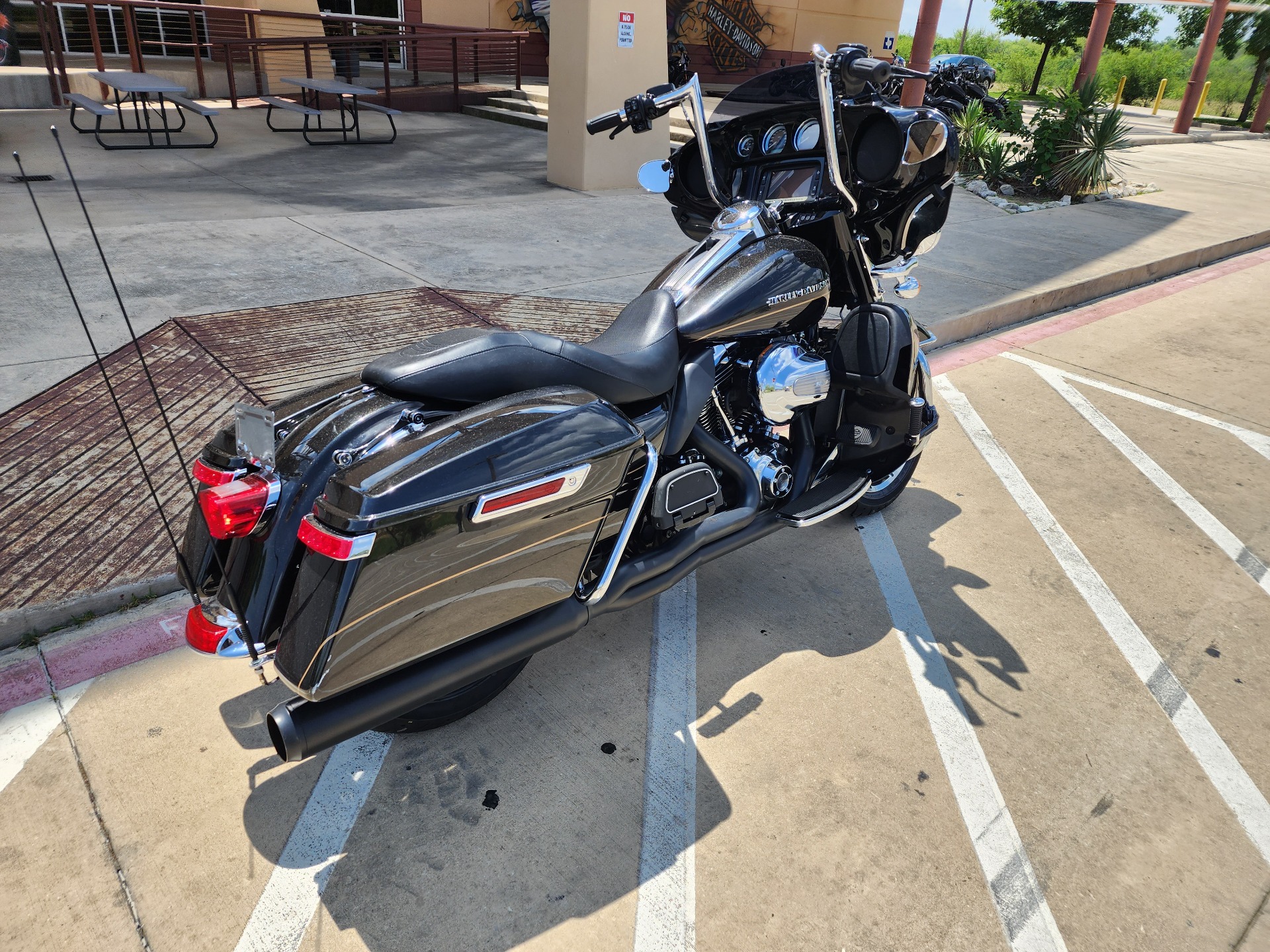 2016 Harley-Davidson Ultra Limited in San Antonio, Texas - Photo 8