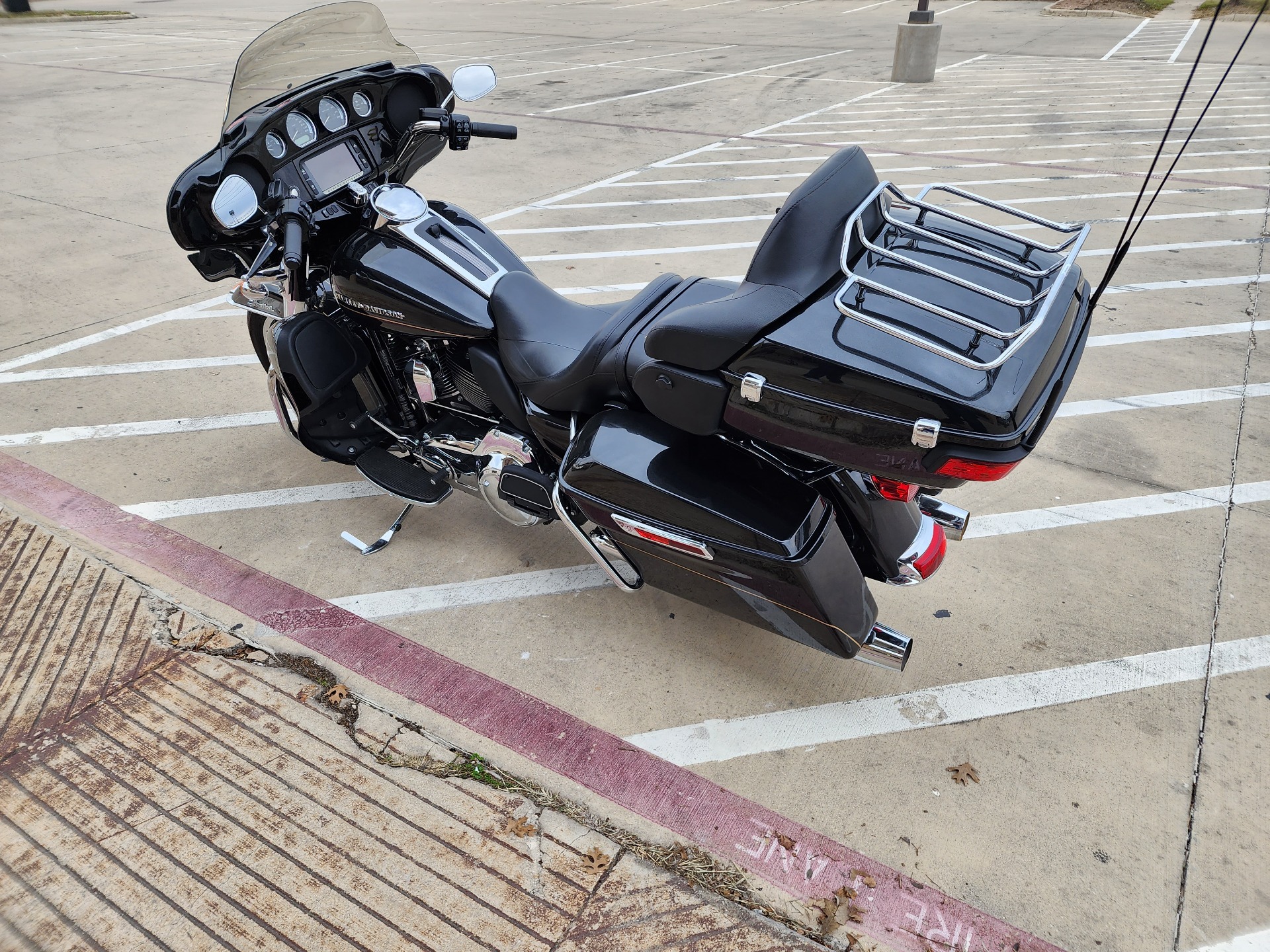 2016 Harley-Davidson Ultra Limited in San Antonio, Texas - Photo 6