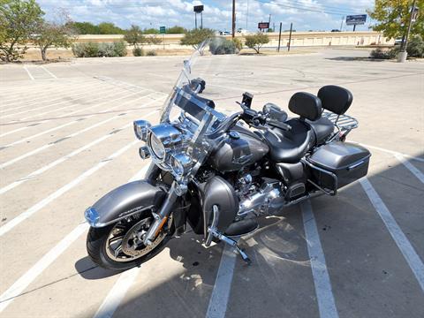 2017 Harley-Davidson Road King® in San Antonio, Texas - Photo 4