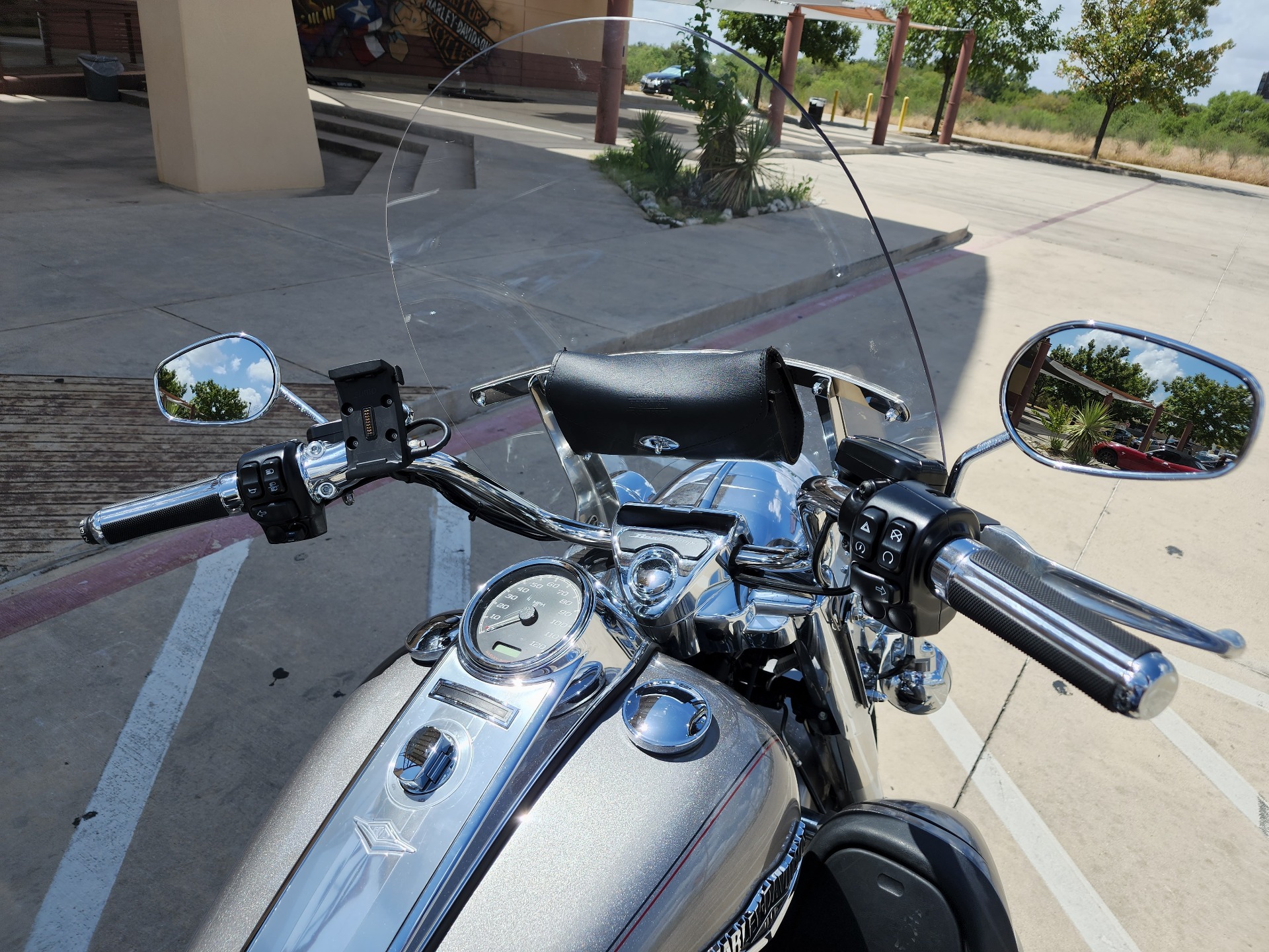 2017 Harley-Davidson Road King® in San Antonio, Texas - Photo 9