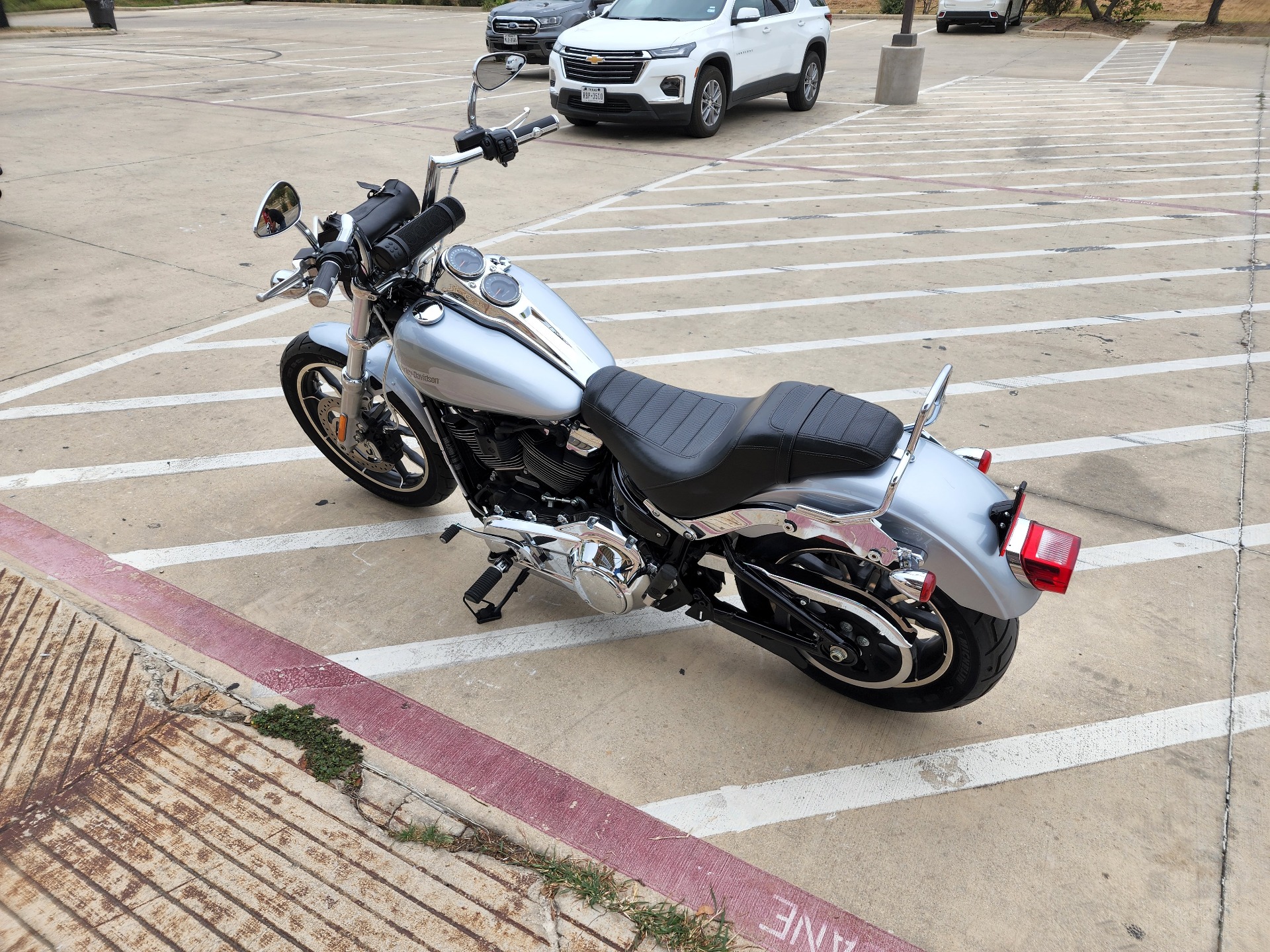 2019 Harley-Davidson Low Rider® in San Antonio, Texas - Photo 6