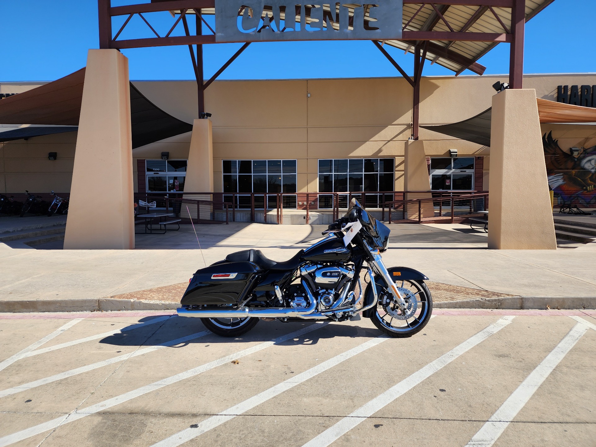 2023 Harley-Davidson Ultra Limited in San Antonio, Texas - Photo 1
