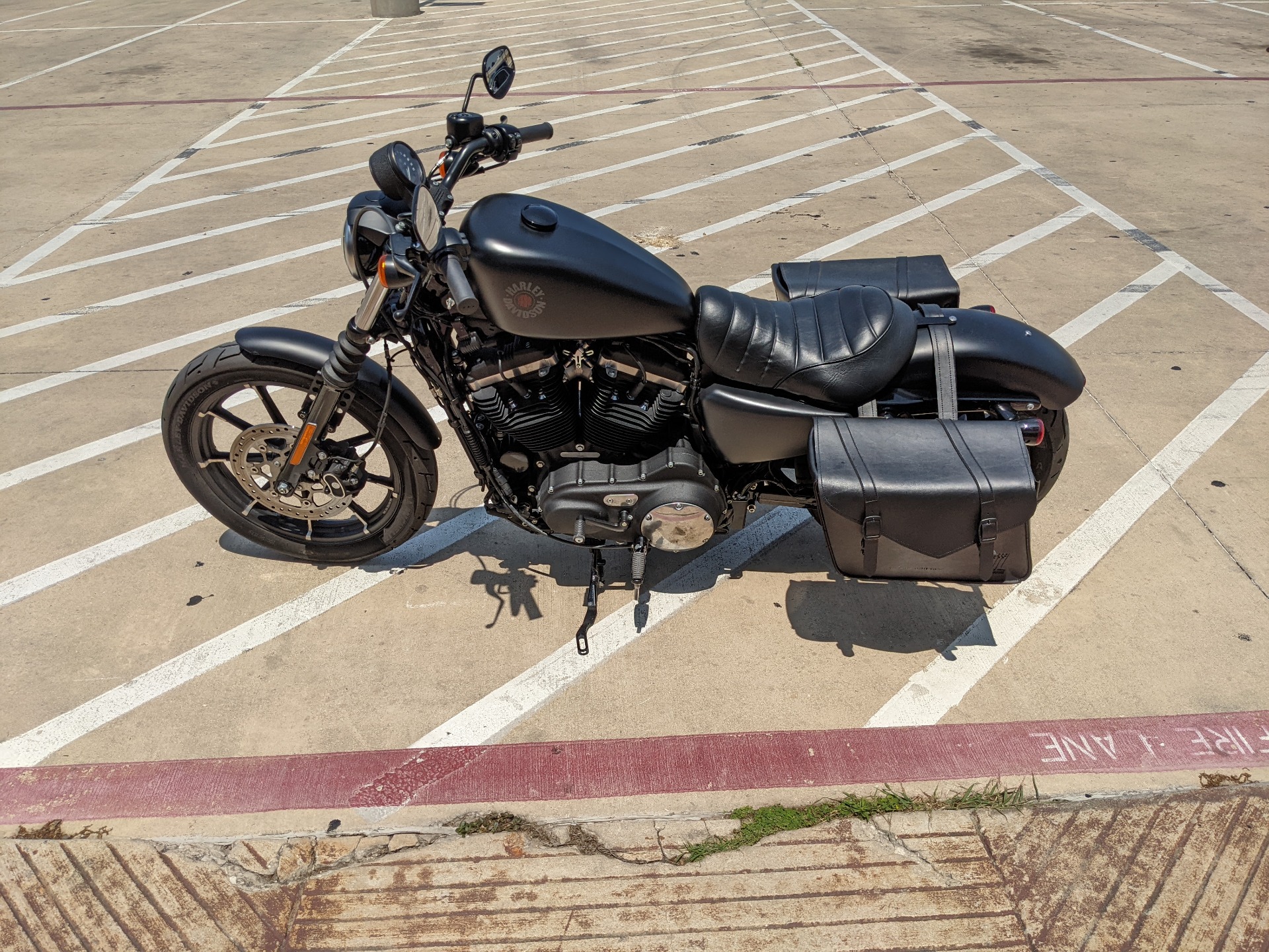 2020 Harley-Davidson Iron 883™ in San Antonio, Texas - Photo 5