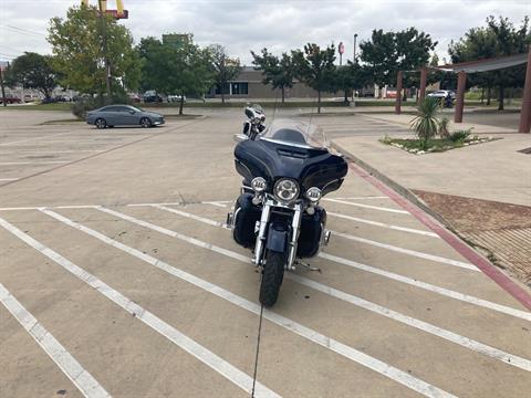2018 Harley-Davidson 115th Anniversary CVO™ Limited in San Antonio, Texas - Photo 3