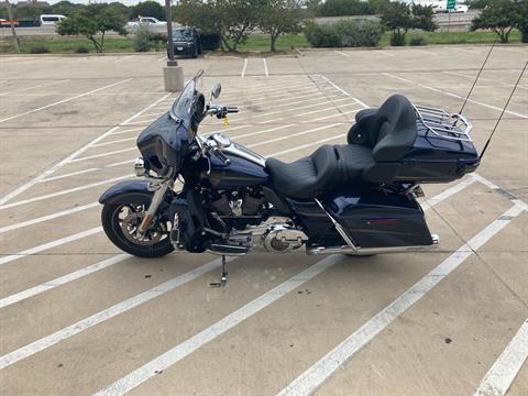 2018 Harley-Davidson 115th Anniversary CVO™ Limited in San Antonio, Texas - Photo 5