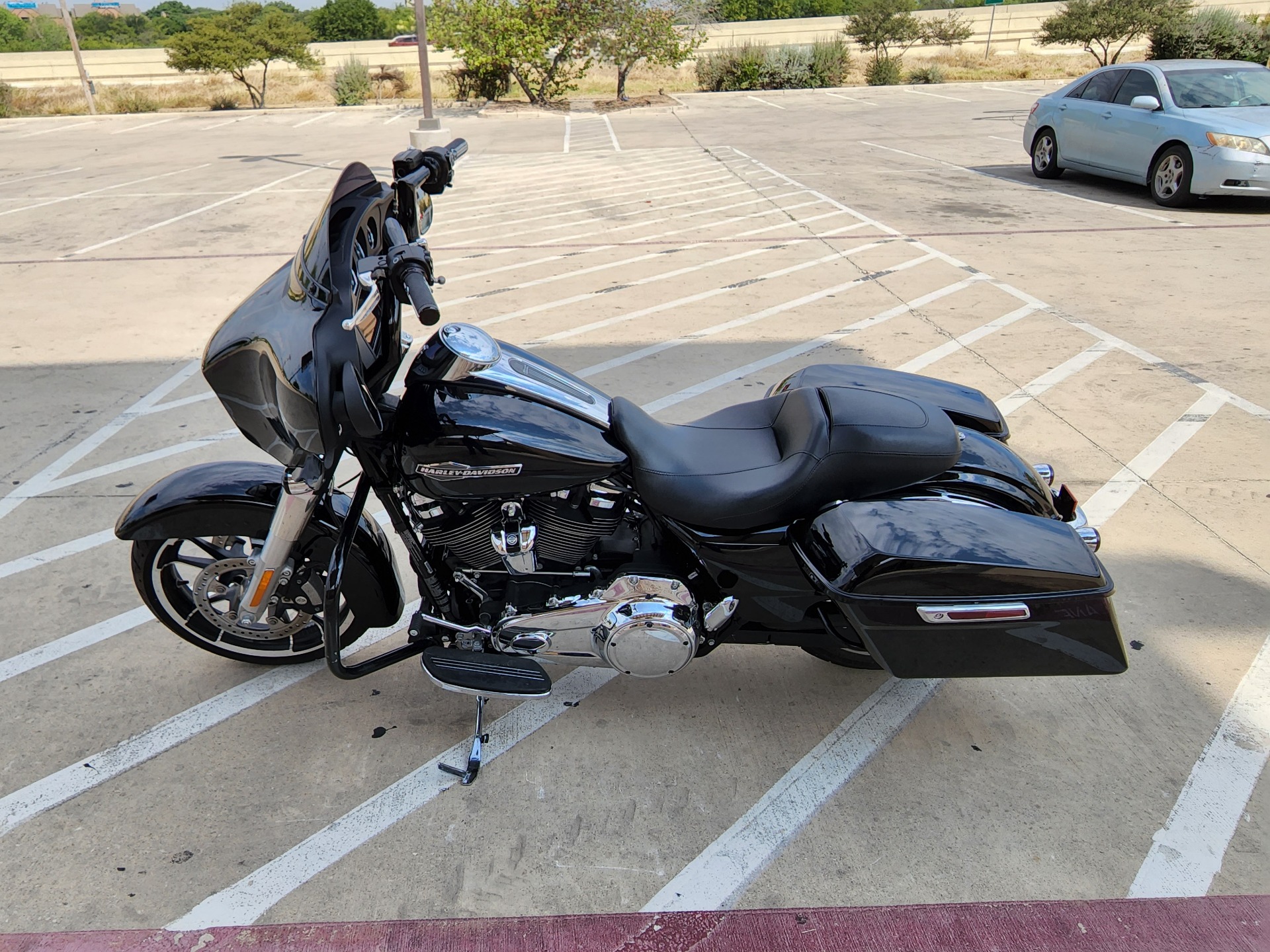 2021 Harley-Davidson Street Glide® in San Antonio, Texas - Photo 5