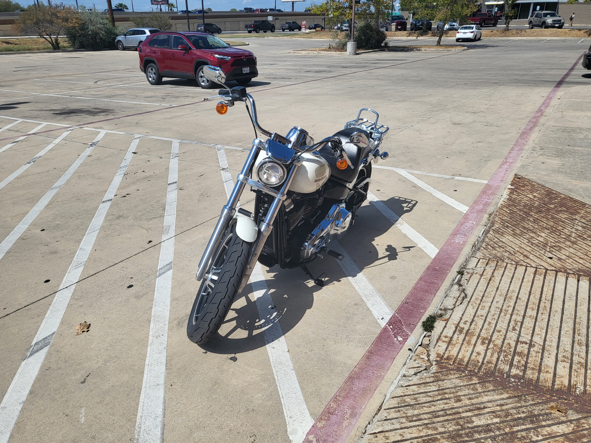 2018 Harley-Davidson Low Rider® 107 in San Antonio, Texas - Photo 4