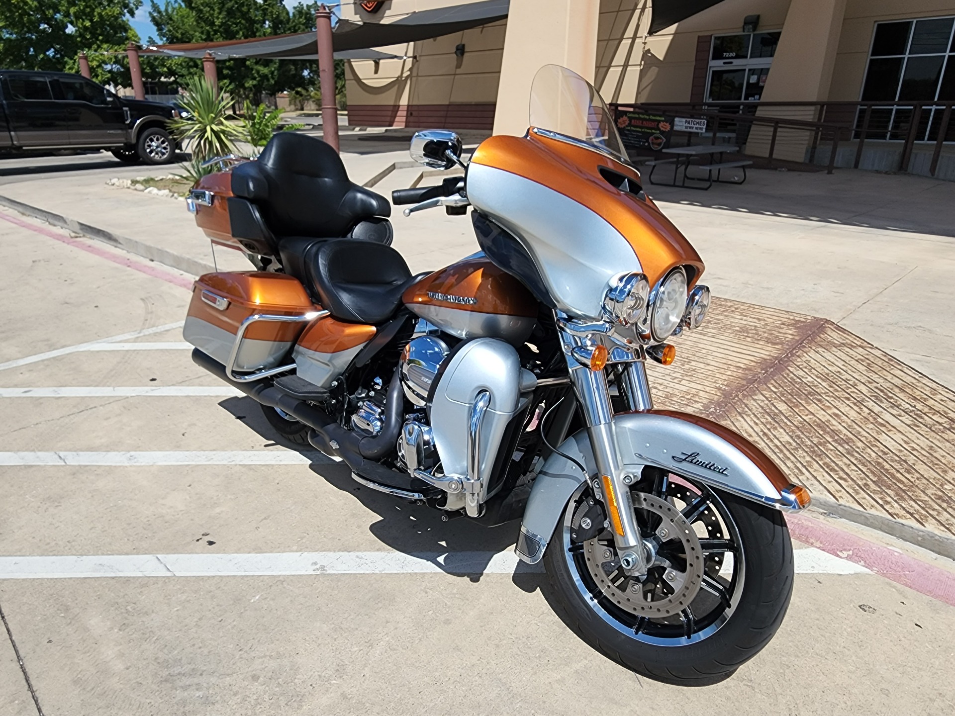 2014 Harley-Davidson Ultra Limited in San Antonio, Texas - Photo 1