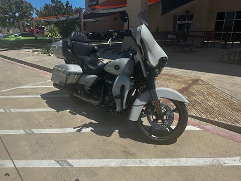 2020 Harley-Davidson CVO™ Limited in San Antonio, Texas - Photo 2