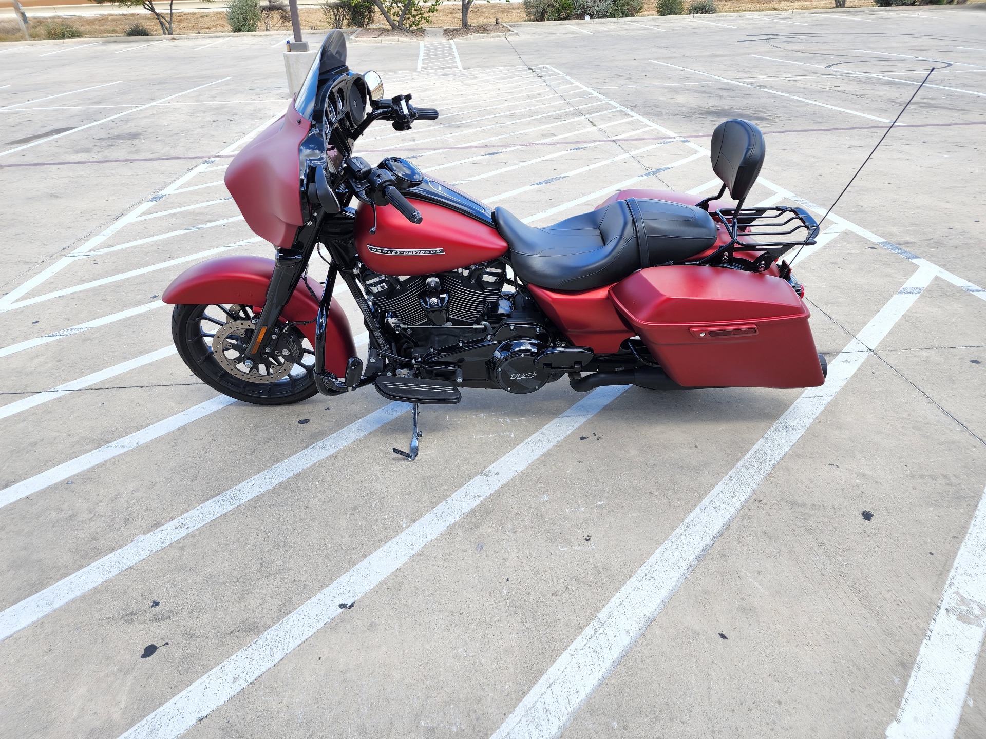 2019 Harley-Davidson Street Glide® Special in San Antonio, Texas - Photo 5
