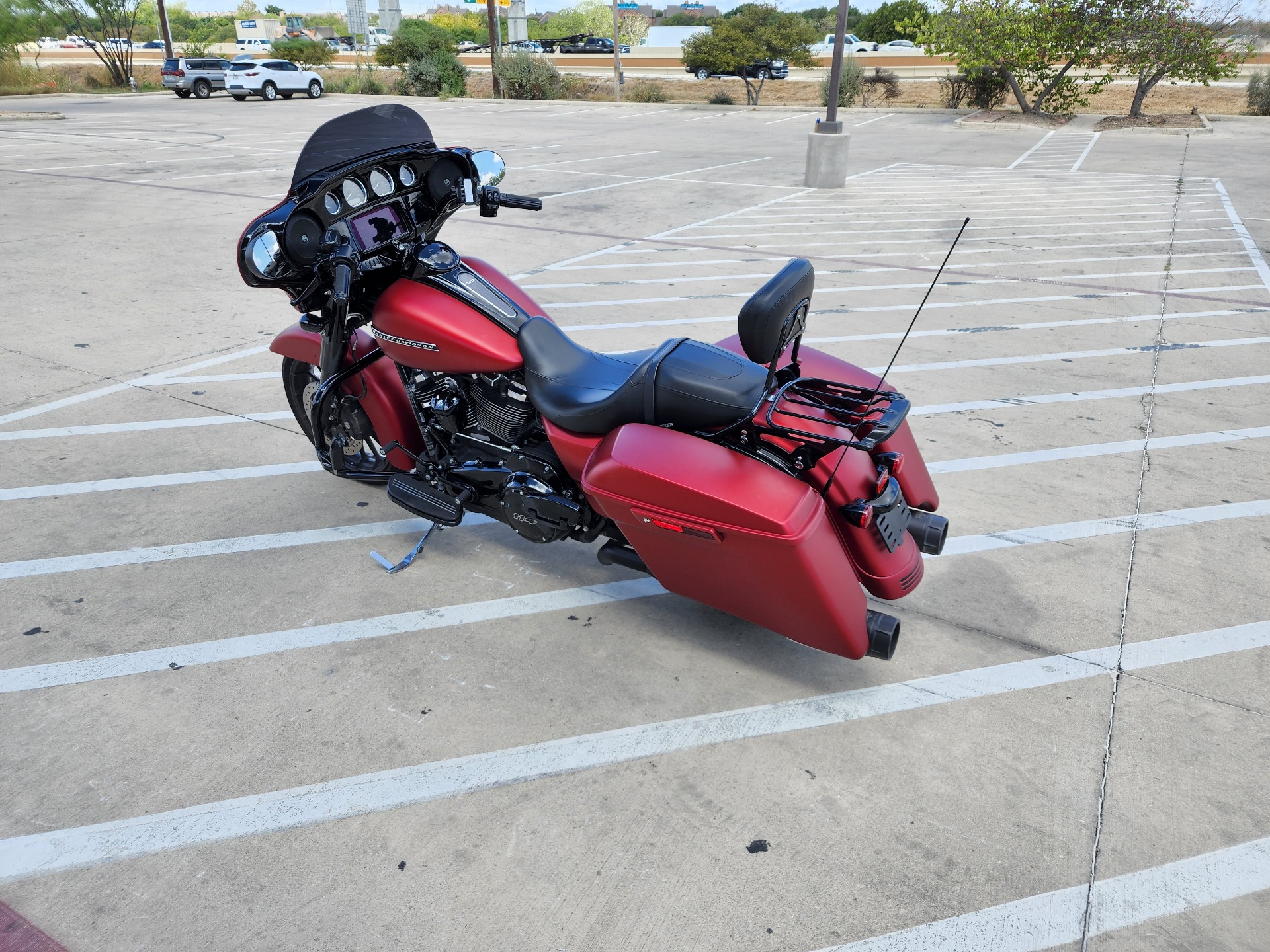 2019 Harley-Davidson Street Glide® Special in San Antonio, Texas - Photo 6