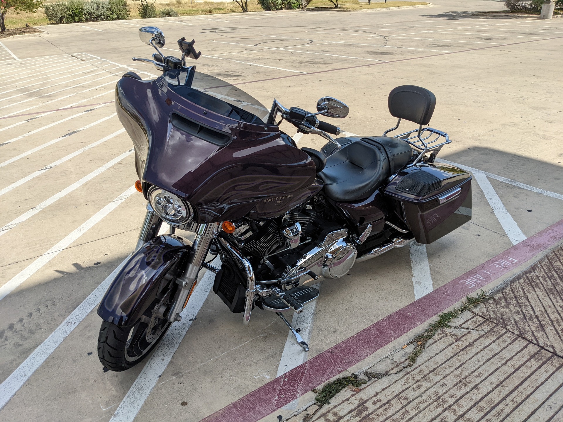 2017 Harley-Davidson Street Glide® Special in San Antonio, Texas - Photo 4