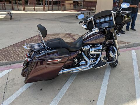 2017 Harley-Davidson Street Glide® Special in San Antonio, Texas - Photo 8