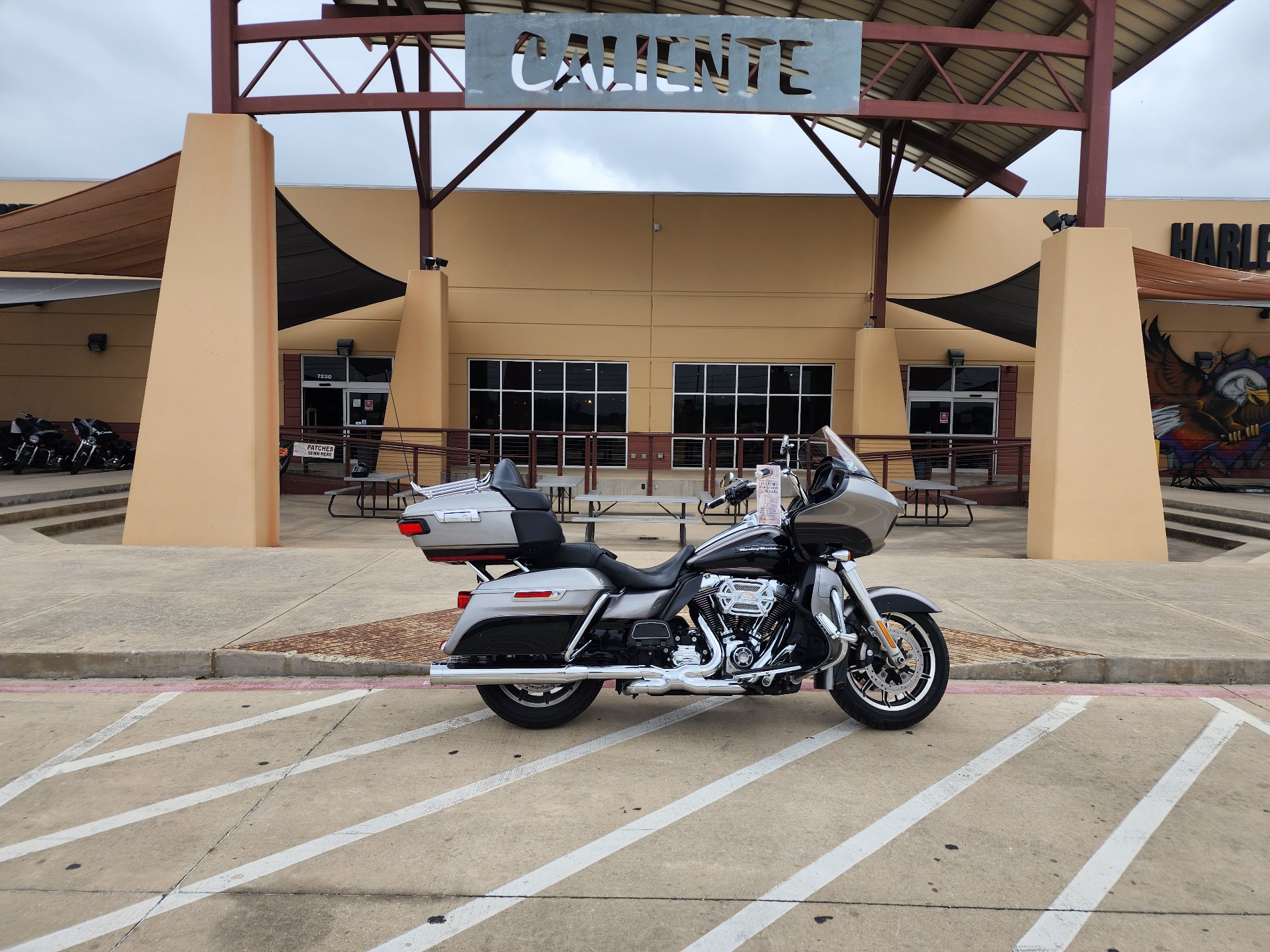 2016 Harley-Davidson Road Glide® Ultra in San Antonio, Texas - Photo 1