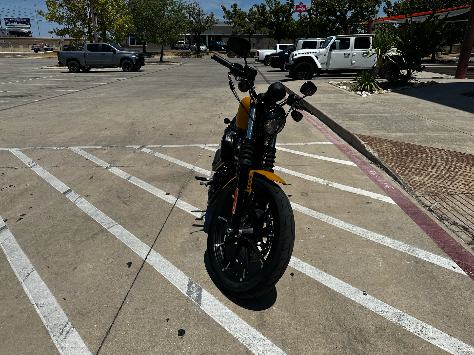 2019 Harley-Davidson Iron 883™ in San Antonio, Texas - Photo 3