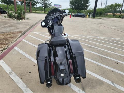 2021 Harley-Davidson CVO™ Street Glide® in San Antonio, Texas - Photo 4