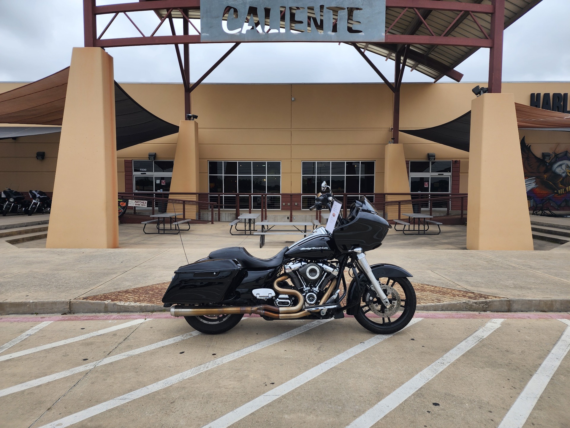 2019 Harley-Davidson Road Glide® in San Antonio, Texas - Photo 1