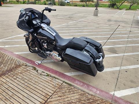 2019 Harley-Davidson Road Glide® in San Antonio, Texas - Photo 6