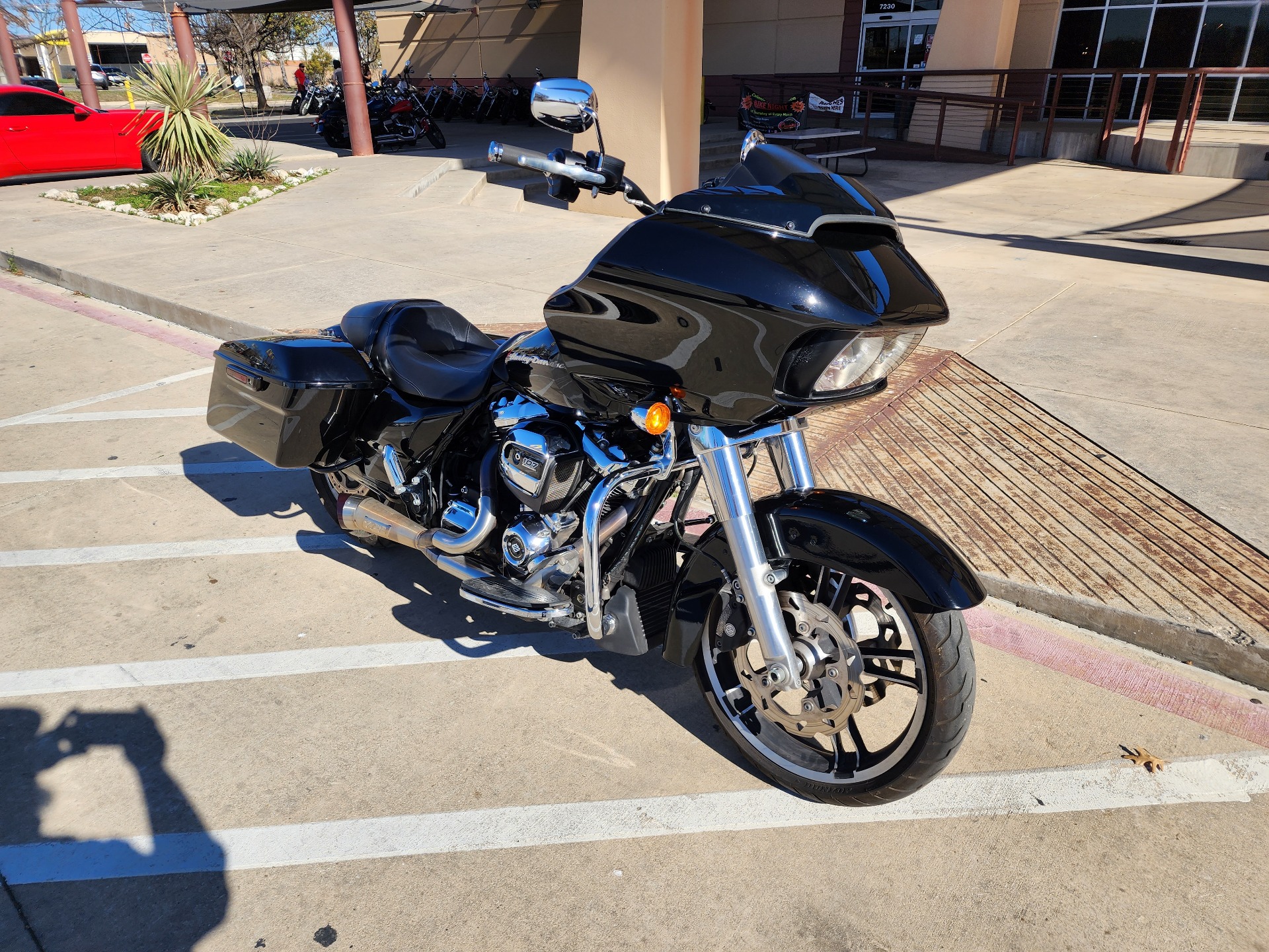 2019 Harley-Davidson Road Glide® in San Antonio, Texas - Photo 2