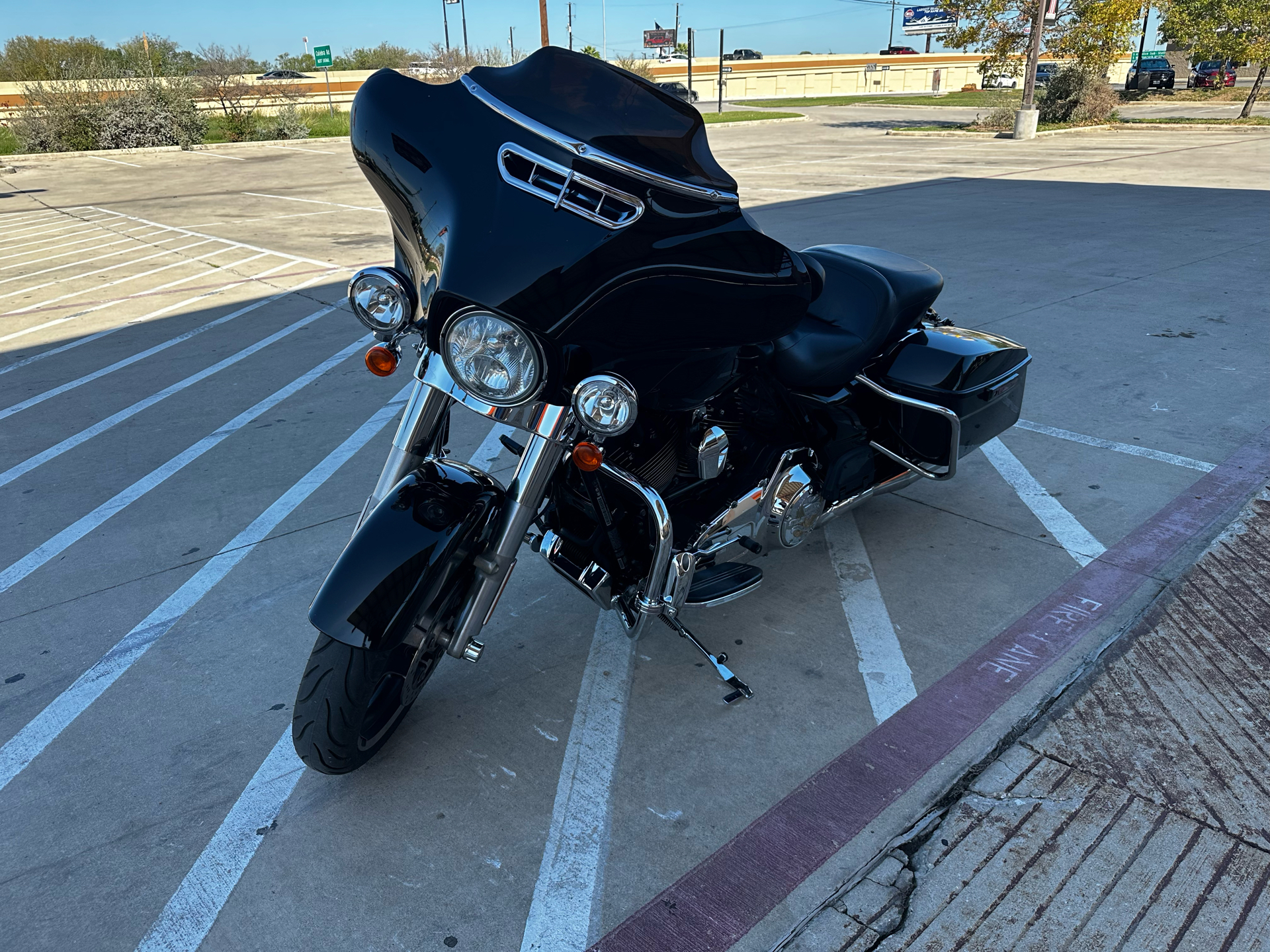 2014 Harley-Davidson Street Glide® in San Antonio, Texas - Photo 4