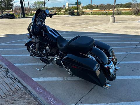2014 Harley-Davidson Street Glide® in San Antonio, Texas - Photo 6