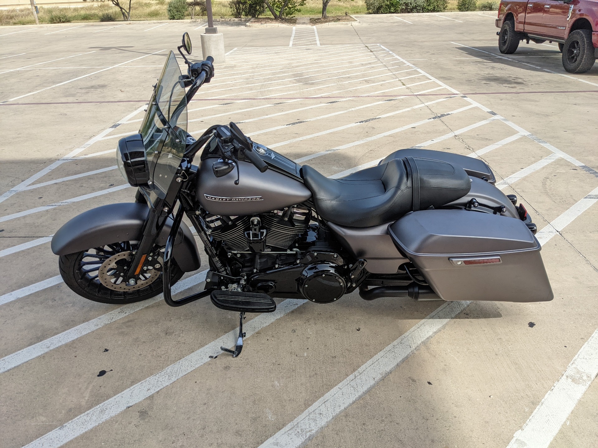 2017 Harley-Davidson Road King® Special in San Antonio, Texas - Photo 5