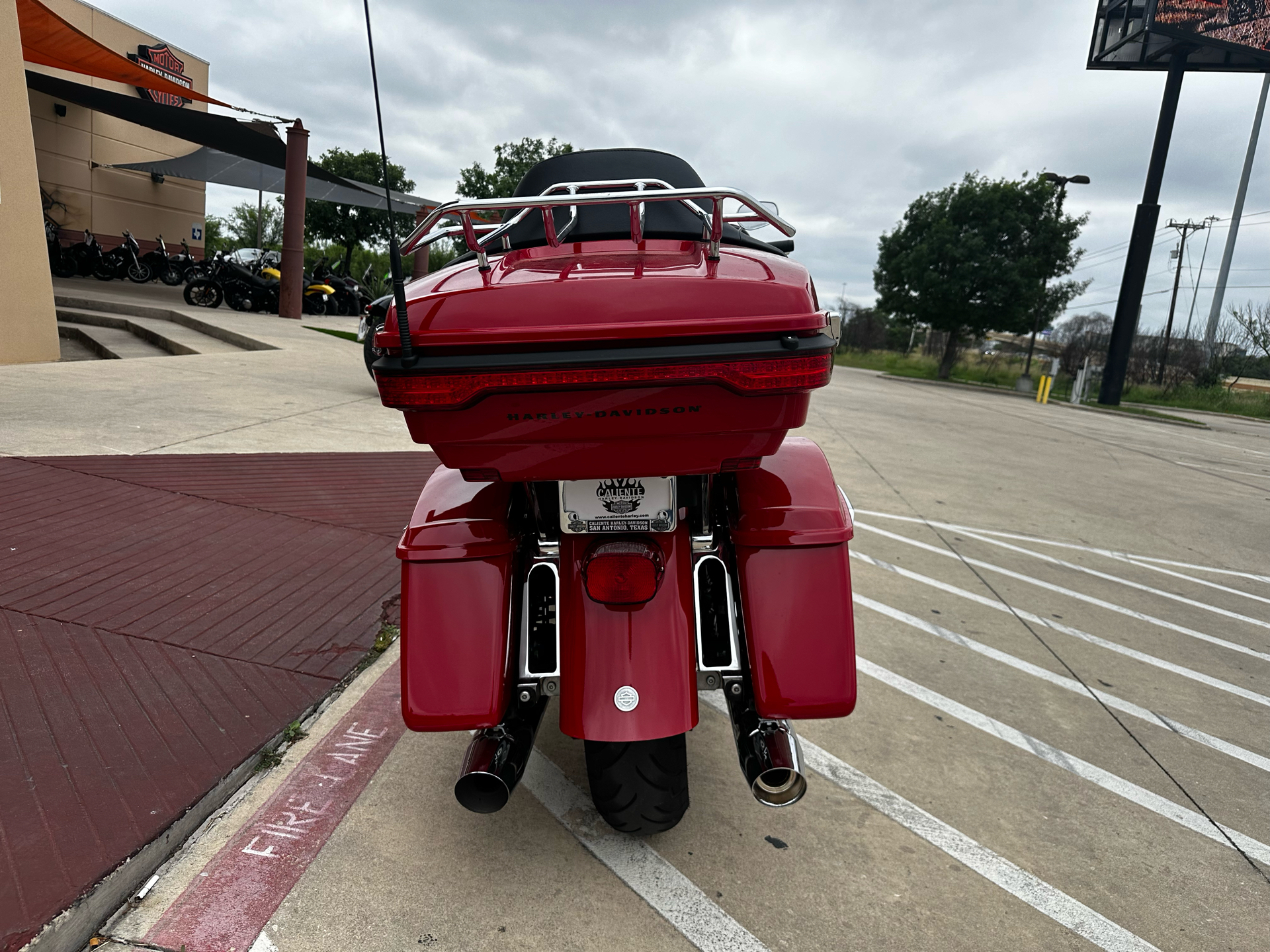 2023 Harley-Davidson Ultra Limited in San Antonio, Texas - Photo 7