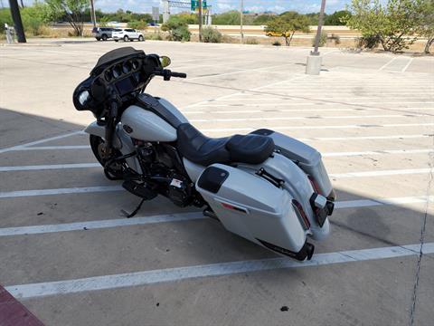 2020 Harley-Davidson CVO™ Street Glide® in San Antonio, Texas - Photo 6