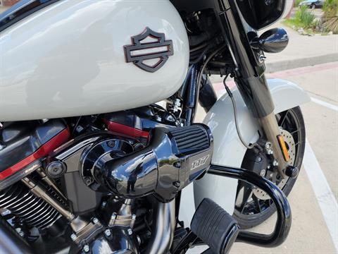 2020 Harley-Davidson CVO™ Street Glide® in San Antonio, Texas - Photo 9