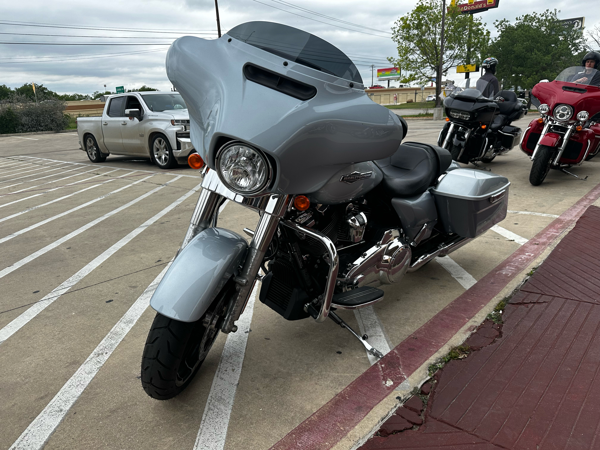2023 Harley-Davidson Street Glide® in San Antonio, Texas - Photo 4
