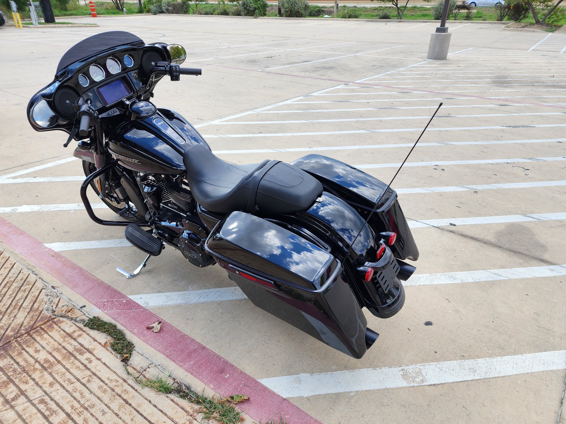 2020 Harley-Davidson Street Glide® Special in San Antonio, Texas - Photo 6