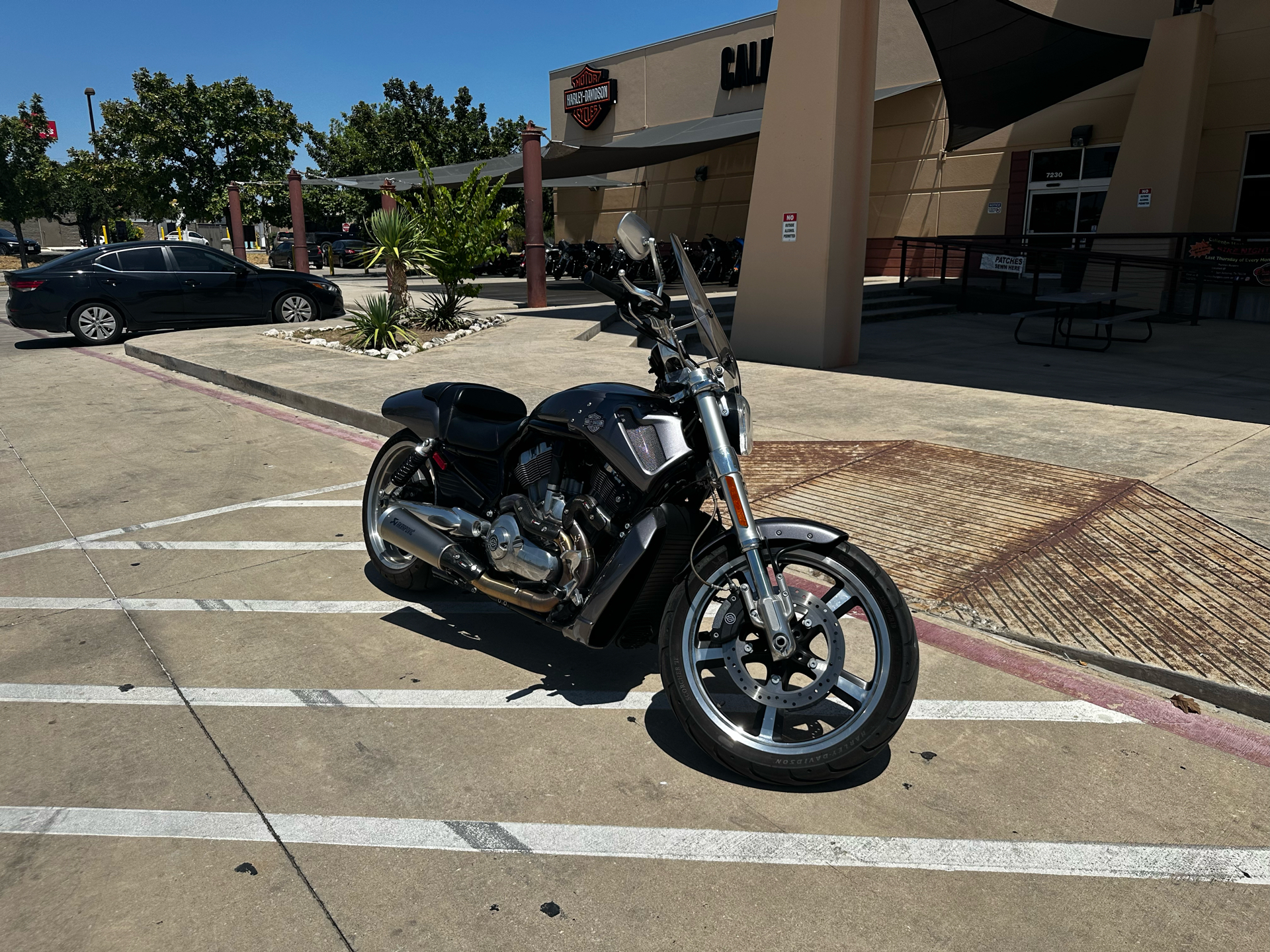 2014 Harley-Davidson V-Rod Muscle® in San Antonio, Texas - Photo 2